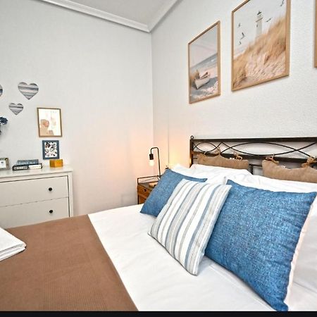 Beach Apartment Torrevieja Eksteriør billede