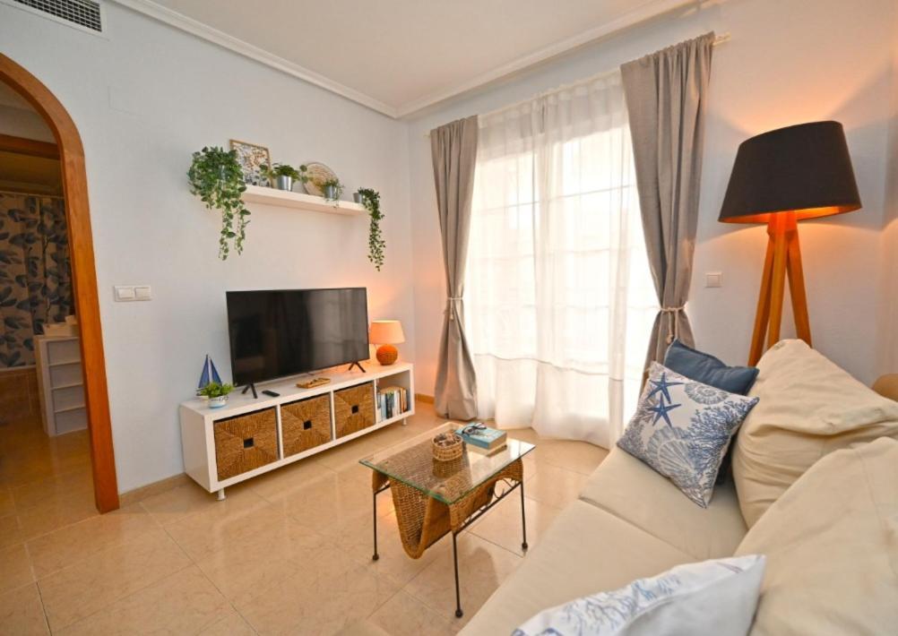 Beach Apartment Torrevieja Eksteriør billede